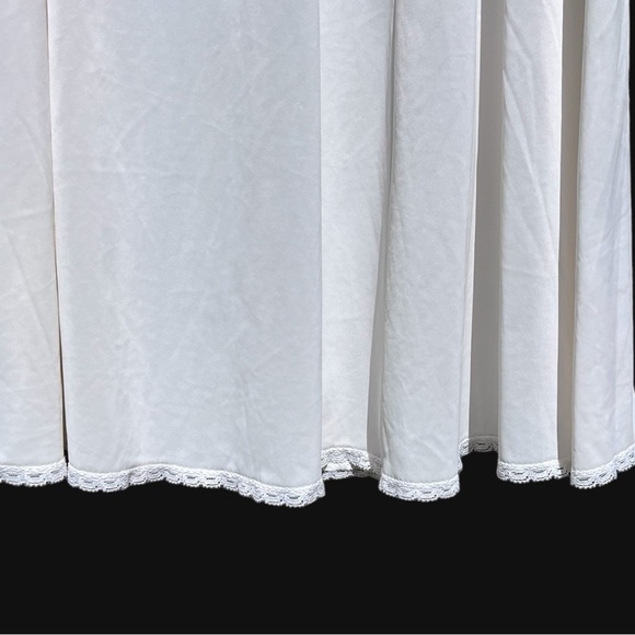 🌻Vintage Shadowline White Nylon Midi-Length Elastic Waist Slip Lace Hem Size S - Picture 3 of 6